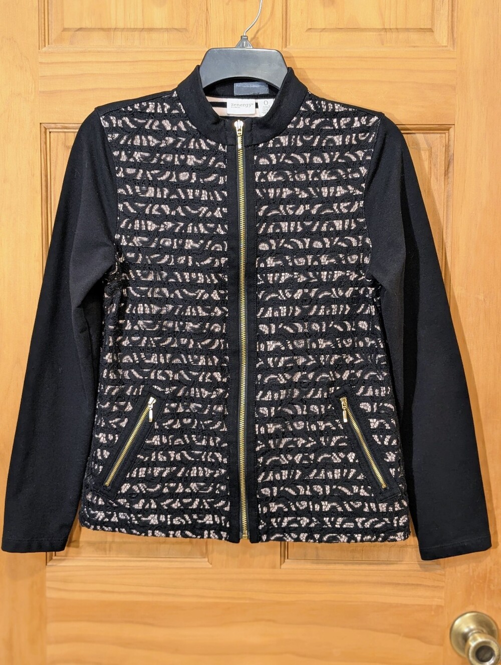Zenergy By Chicos Jacket Full Zip Long Sleeve Lace Striped Black Cream SZ 0/Sm